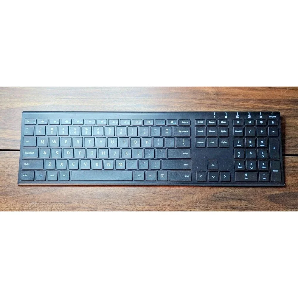 Jelly Comb K12 Wireless Bluetooth Keyboard Backlit Rechargeable Black